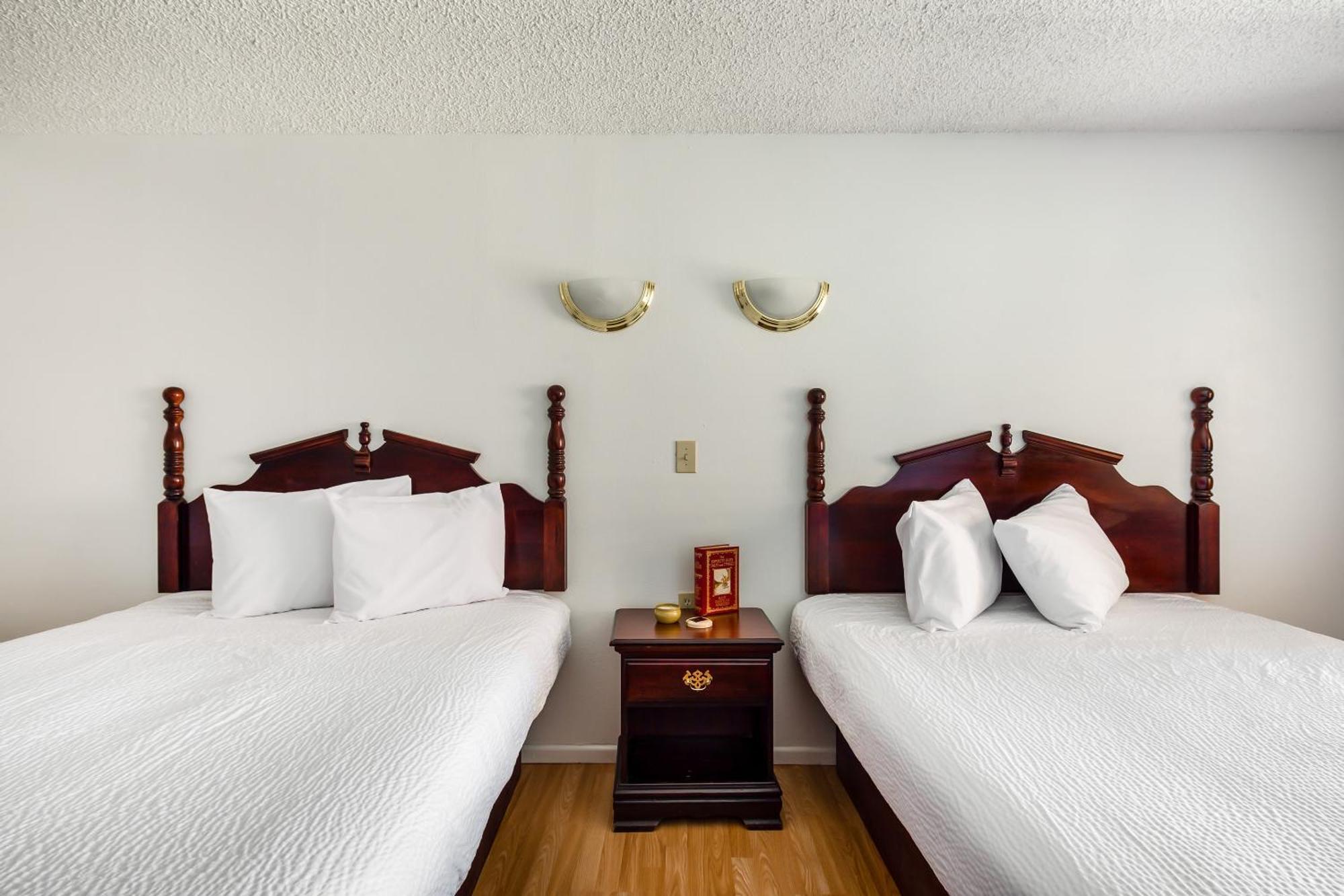 Oyo Hotel Groesbeck Exterior photo